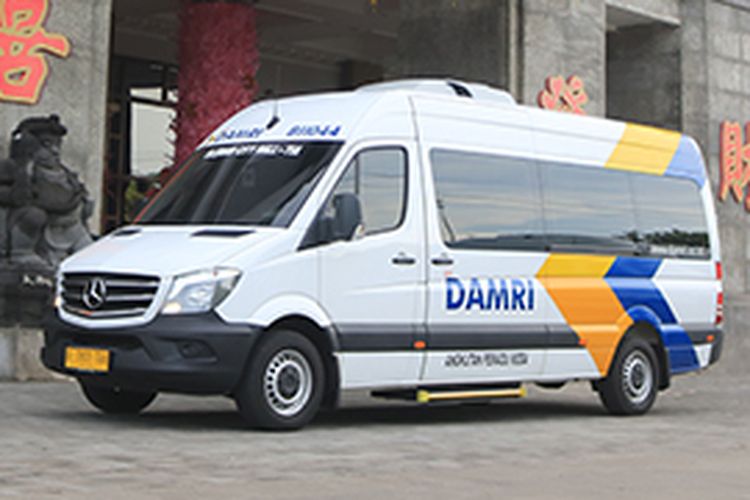 Damri merupakan salah satu operator travel Palembang-Lampung.