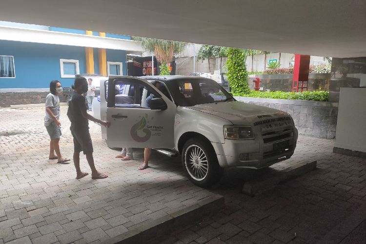 Get Plastic lakukan perjalanan Bali Jakarta Pakai Bahan Bakar Sampah Plastik