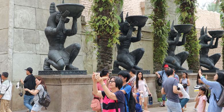 Universal Studios Singapore, Rabu (8/2/2017). Tempat wisata yang berada di Pulau Sentosa ini bisa dibilang wajib dikunjungi wisatawan saat melancong ke Singapura termasuk wisatawan Indonesia.