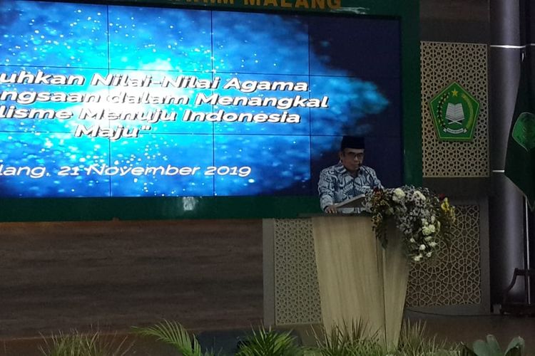 Menteri Agama Jenderal (Purn) Fachrul Razi saat menjadi pembicara dalam kuliah umum di Universitas Islam Negeri (UIN) Maulana Malik Ibrahim, Kota Malang, Kamis (21/11/2019).