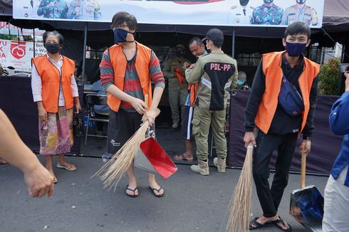 Pelanggar Protokol Kesehatan di Semarang Bakal Dihukum Menyapu Kuburan