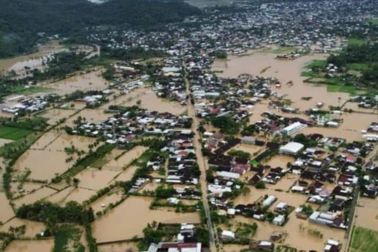 Banjir merendam ratusan hektar sawah di Sumbawa Barat 