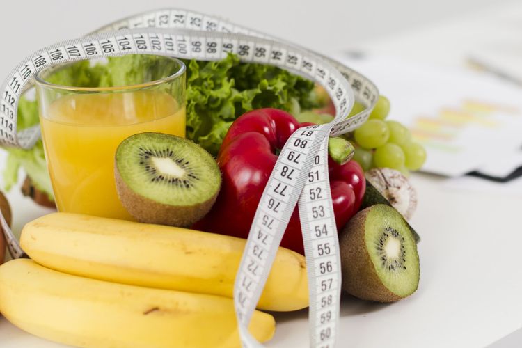 Ilustrasi buah pantangan diet. Beberapa jenis buah sebaiknya dikonsumsi lebih sedikit saat sedang dalam program penurunan berat badan.