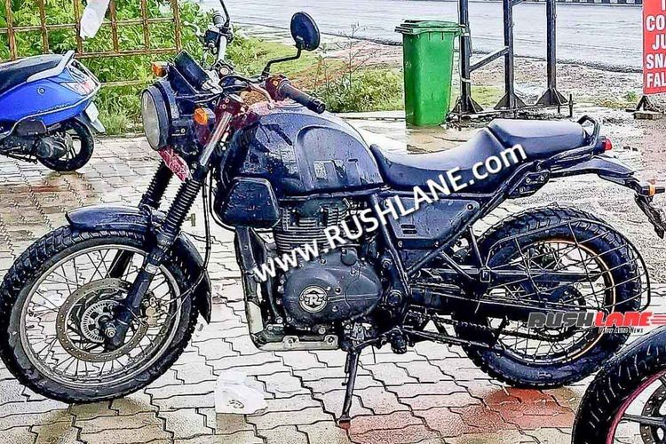 Royal Enfield Scram 411 kembali tertangkap kamera mata-mata saat tengah uji jalan.