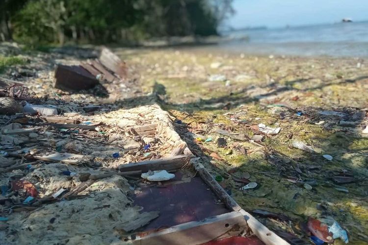 Kondisi kerusakan lingkungan dampak menjamurnya tambak Udang Vaname (Littopenaeus Vannamei) ilegal di Desa Kemujan, Kecamatan Karimunjawa, Kabupaten Jepara, Jawa Tengah beberapa hari lalu.