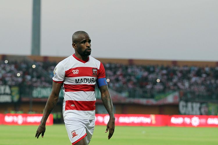 Pemain naturalisasi Madura United, Greg Nwokolo.