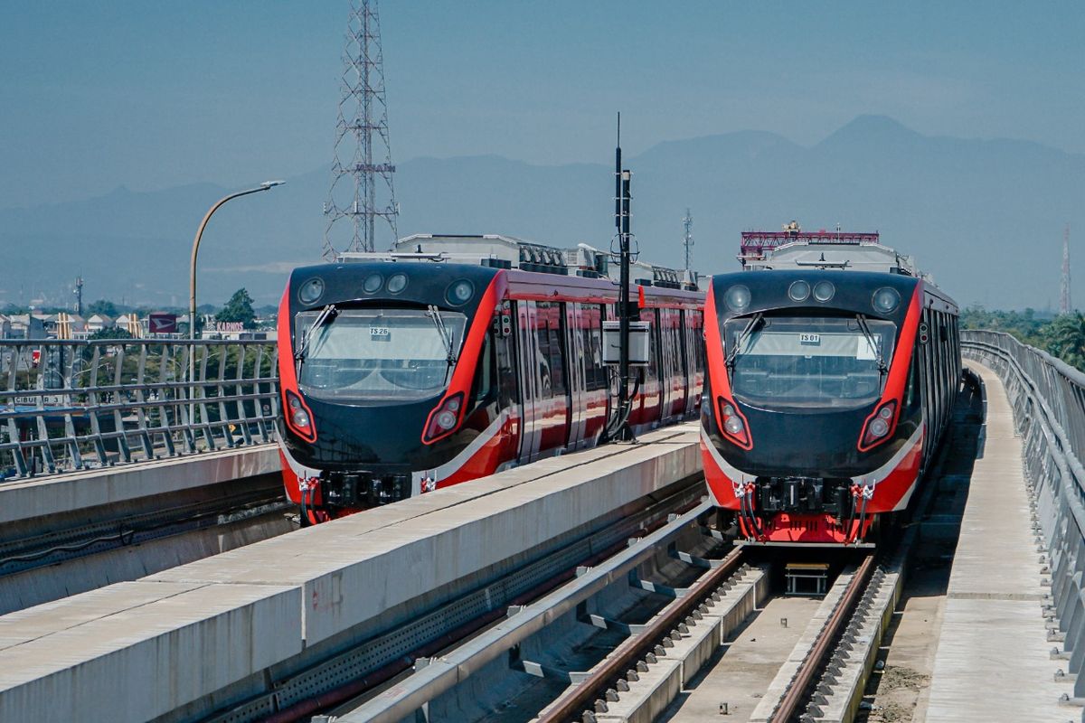 Operasikan LRT Tanpa Masinis, KAI Siapkan Train Attendant LRT Jabodebek