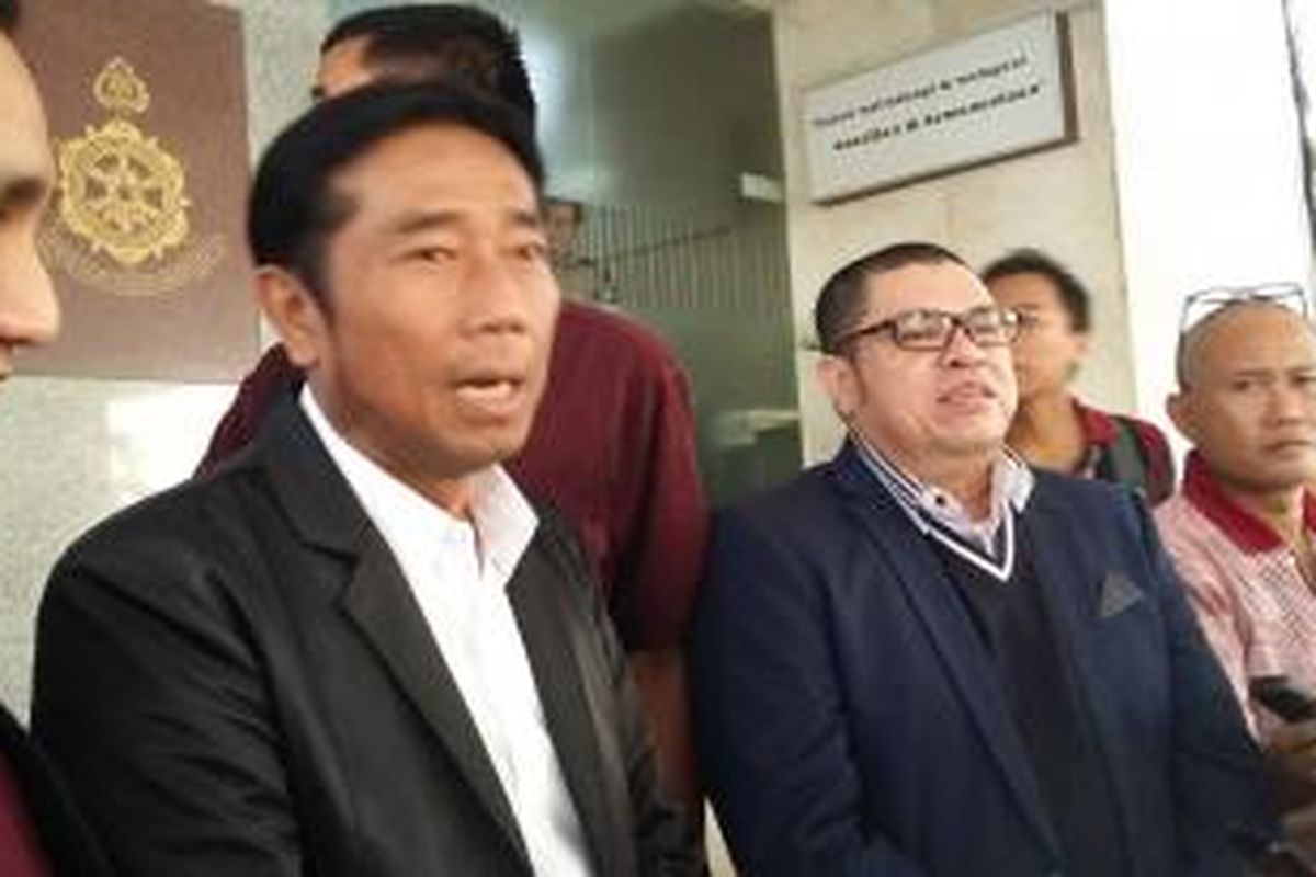 Wakil Ketua DPRD DKI Jakarta Abraham 'Lulung' Lunggana, seusai diperiksa penyidik Direktorat Tindak Pidana Korupsi Badan Reserse Kriminal Polri, Kamis (1/10/2015).