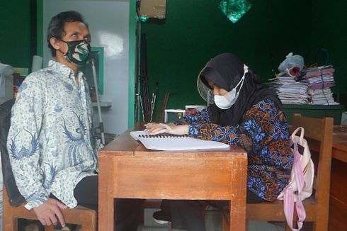 Mari Bantu Perjuangan Fuad, Guru Difabel Netra agar Terus Bisa Mendidik Siswa Disabilitas