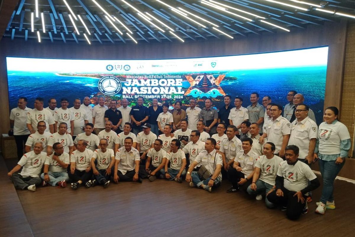 ?HARMONY IN MOTION: CELEBRATING MERCEDES-BENZ PASSION AND MILESTONES JAMBORE NASIONAL MERCEDES-BENZ CLUB INDONESIA 2024 Ke-19: Perayaan 2 Dekade Mercedes-Benz Club Indonesia dan Menyambut Mercedes-Benz World Days 2024
