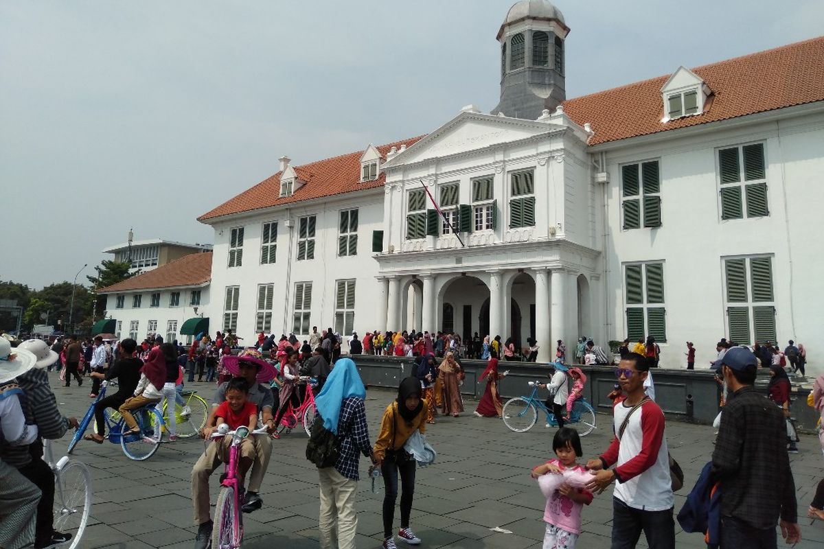 Suasana Kawasan Wisata Kota Tua, Jakarta Barat, Sabtu (8/6/2109)