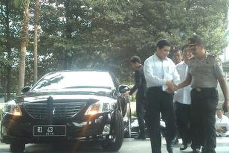 Menteri Pendayagunaan Aparatur Negara dan Reformasi Birokrasi Yuddy Chrisnandi datang ke Gedung KPK untuk melaporkan harta kekayaannya, Rabu (5/11/2014).