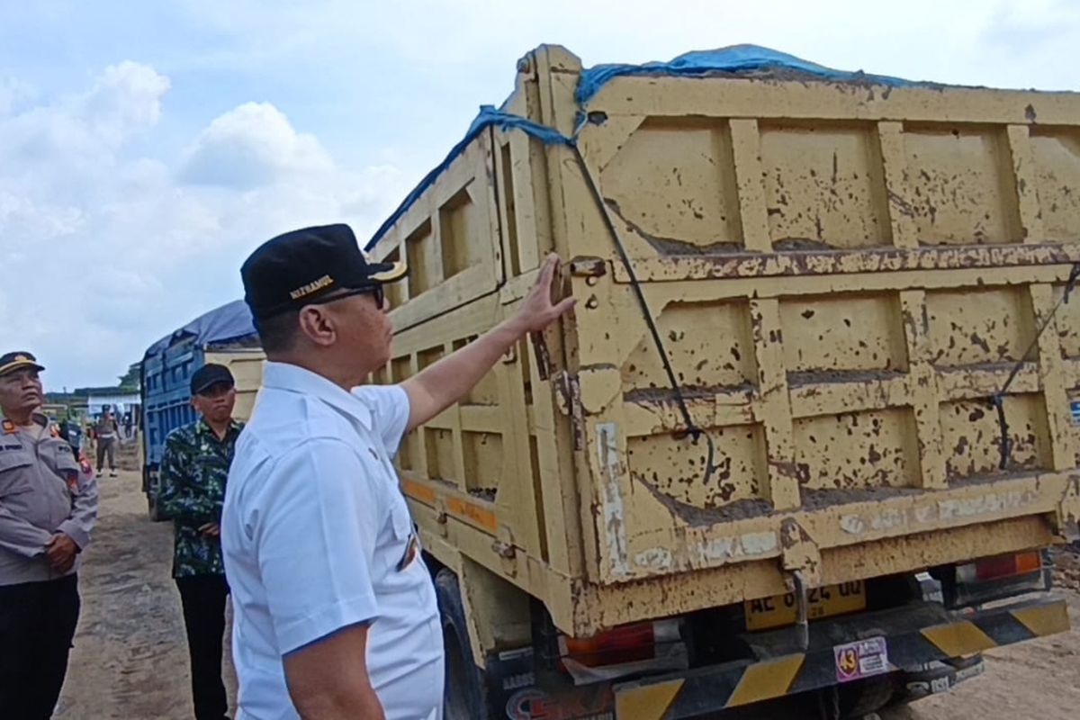 Truk yang digunakan oleh oengusaha tambang gakian c di Magetan mayoritas adalah truk odol yang merusak jalan masyarakat. Jalan sepanjang 2,5 kilometer dari Desa Taji lokasi PT Budi Trijaya Sentosa hingga Desa Kentangan mengalami kerusakan parah karena dilalui truk odol tambang. Perusahaan bertanggung jawab atas perbaikan jalan yang rusak.