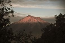 10 Gunung Tertinggi di Sumatera, Ada yang Berstatus Gunung Aktif Paling Tinggi di Indonesia