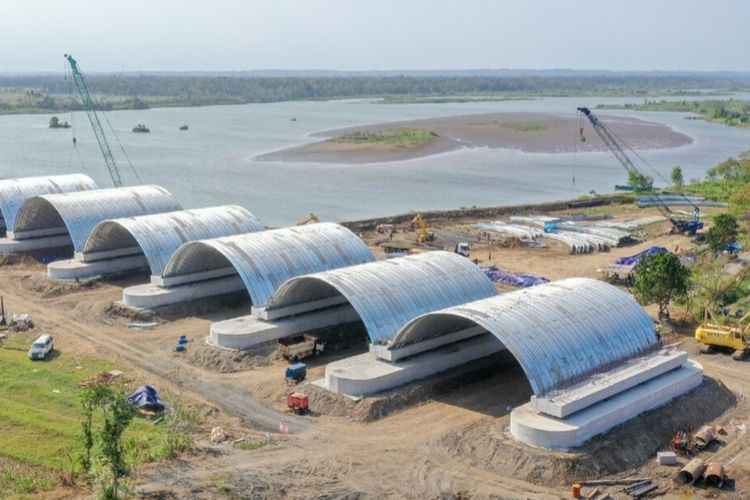 Penggunaan Corrugated Steel Plate (CSP) atau struktur baja bergelombang pada proyek Jembatan Pandansimo di DIY.
