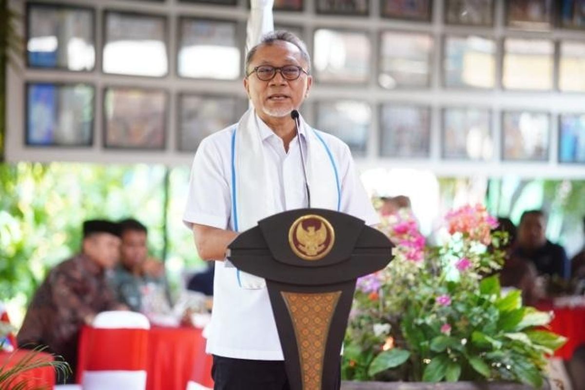 Mendag Zulhas saat menghadiri pertemuan dengan Kadin Kota Madiun, HIPMI Kota Madiun, serta asosiasi-asosiasi UMKM Kota Madiun di Ngrowo Bening Edu Park, Madiun, Jawa Timur, Rabu (11/10/2023).