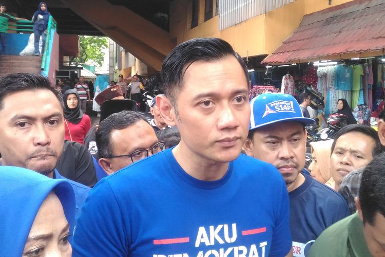 Agus Harimurti Yudhoyono ketika ditemui di pasar Cipulir, Jakarta Selatan, Kamis (14/3/2019). 