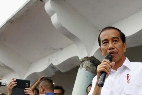 Jokowi Janji Segera Bangun Fasilitas Umum yang Rusak di Pidie