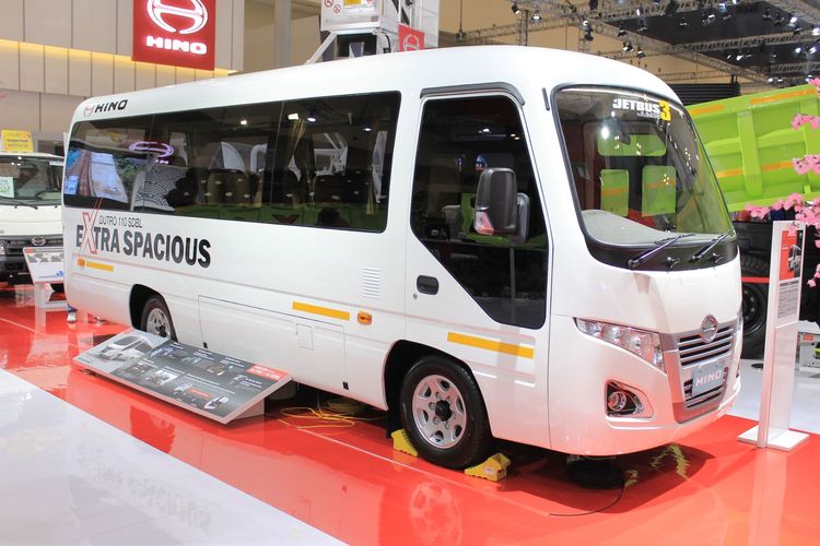 Hino pamerkan microbus baru di GIIAS 2019