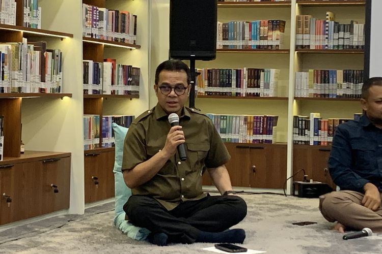 Komdigi Sebut 3 dari 5 Anak Palsukan Usia untuk Mengakses Medsos