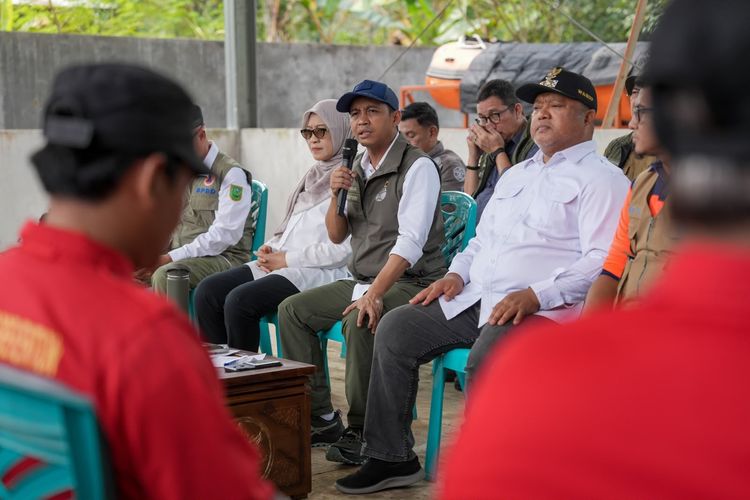 Menhut Minta Bandara Kalimarau Tambah Jam Operasi demi Optimalkan OMC Atasi Karhutla