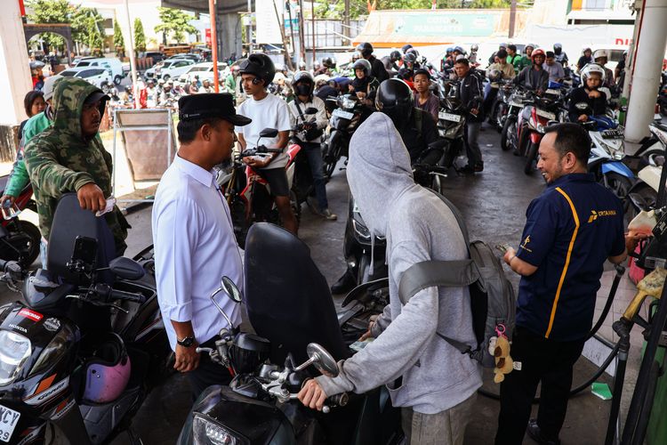 BBM Langka, Gubernur Sulsel Terapkan Sekolah Daring 1 Minggu