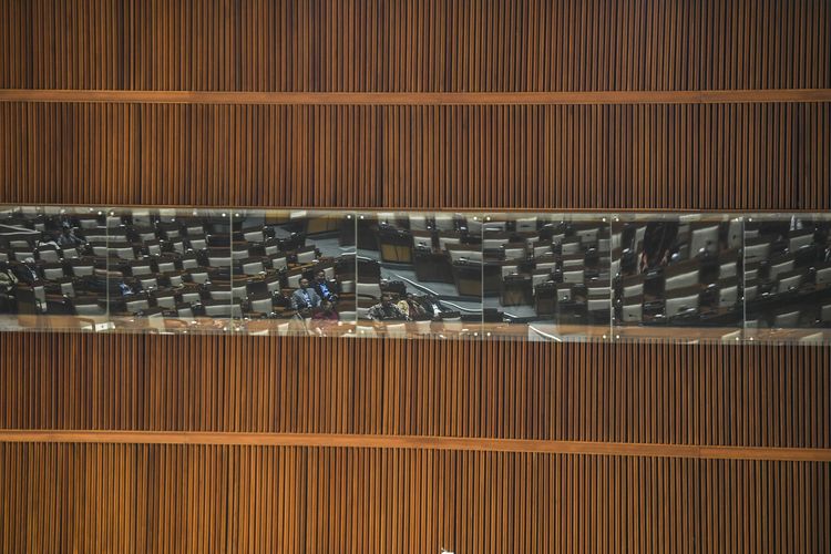 Bongkar Pasang Ambang Batas Parlemen