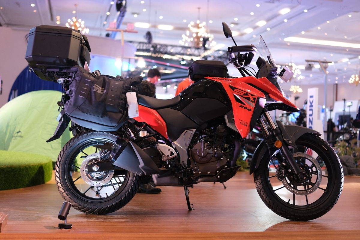 Suzuki V-Strom SX 250 meluncur di IMOS 2022