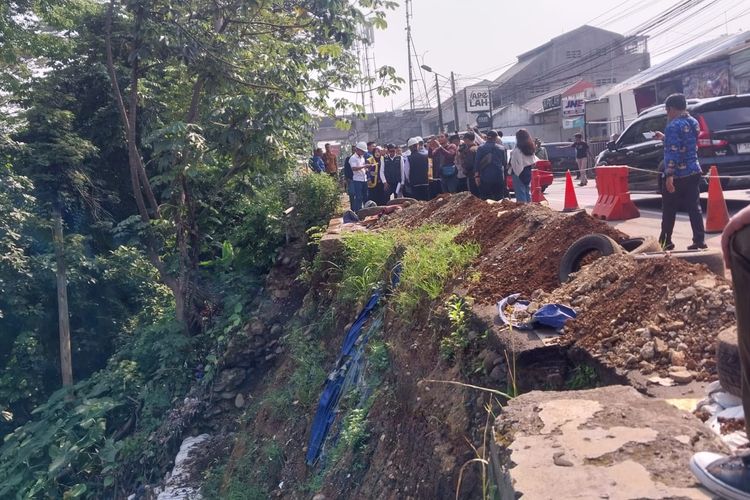 Telan Anggaran Rp 5,4 Miliar, Perbaikan Jalan Longsor di Kebon Pedes Bogor Mulai Dikerjakan