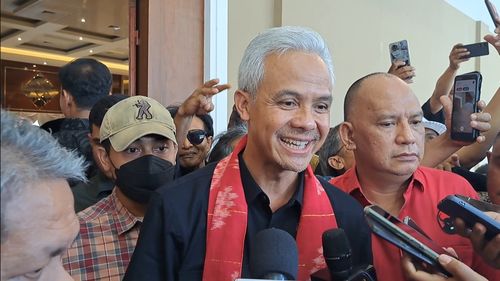 Jokowi Kunjungi Daerah yang Didatanginya, Ganjar: Kan Presiden...