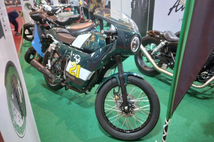 Benelli 152 cafe deals racer