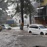 Banjir dan Pohon Tumbang Landa Kota Malang, Banyak Kendaraan Putar Arah Takut Terjang Genangan