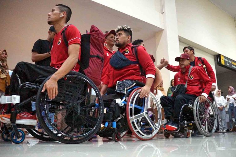 Kontingen Indonesia untuk ASEAN Para Games 2023 tiba di Bandara Adi Soemarmo, Solo, Jawa Tengah, pada Sabtu (10/6/2023) menggunakan dua pesawat Garuda yang difasilitasi Kemenpora. 