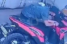 Maling Mengendap-endap Curi Motor di Toko Laundry Depok, Aksinya Terekam CCTV