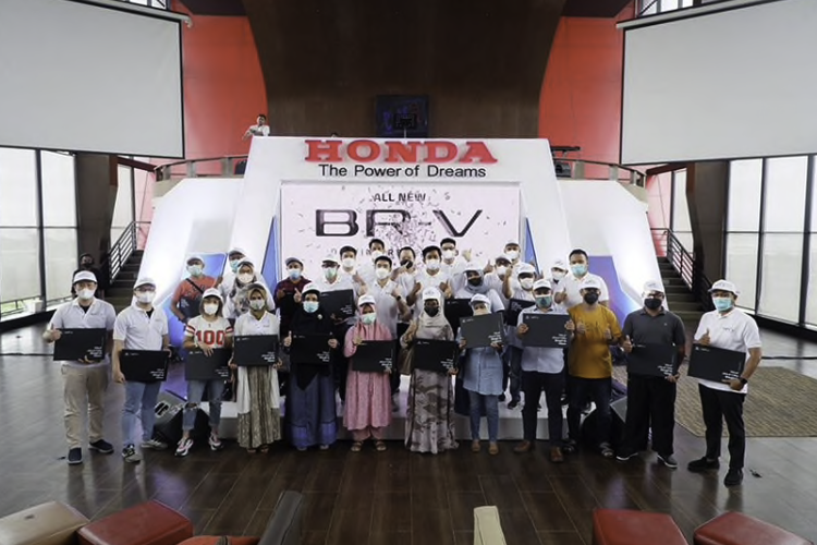 Handover Ceremony All New Honda BR-V di Regale Convention Center, Medan, dan Trans Studio, Makassar.
