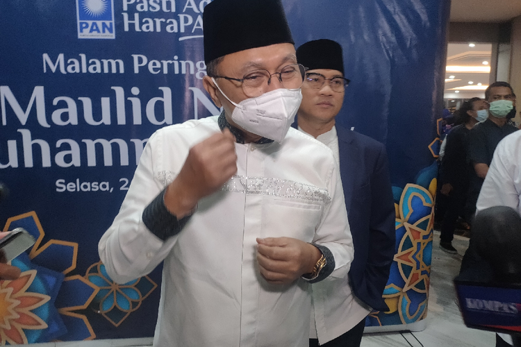 Ketua Umum PAN Zulkifli Hasan dalam peringatan Maulid Nabi Muhammad SAW di Kantor DPP PAN, Mampang, Jakarta, Selasa (26/10/2021) malam.