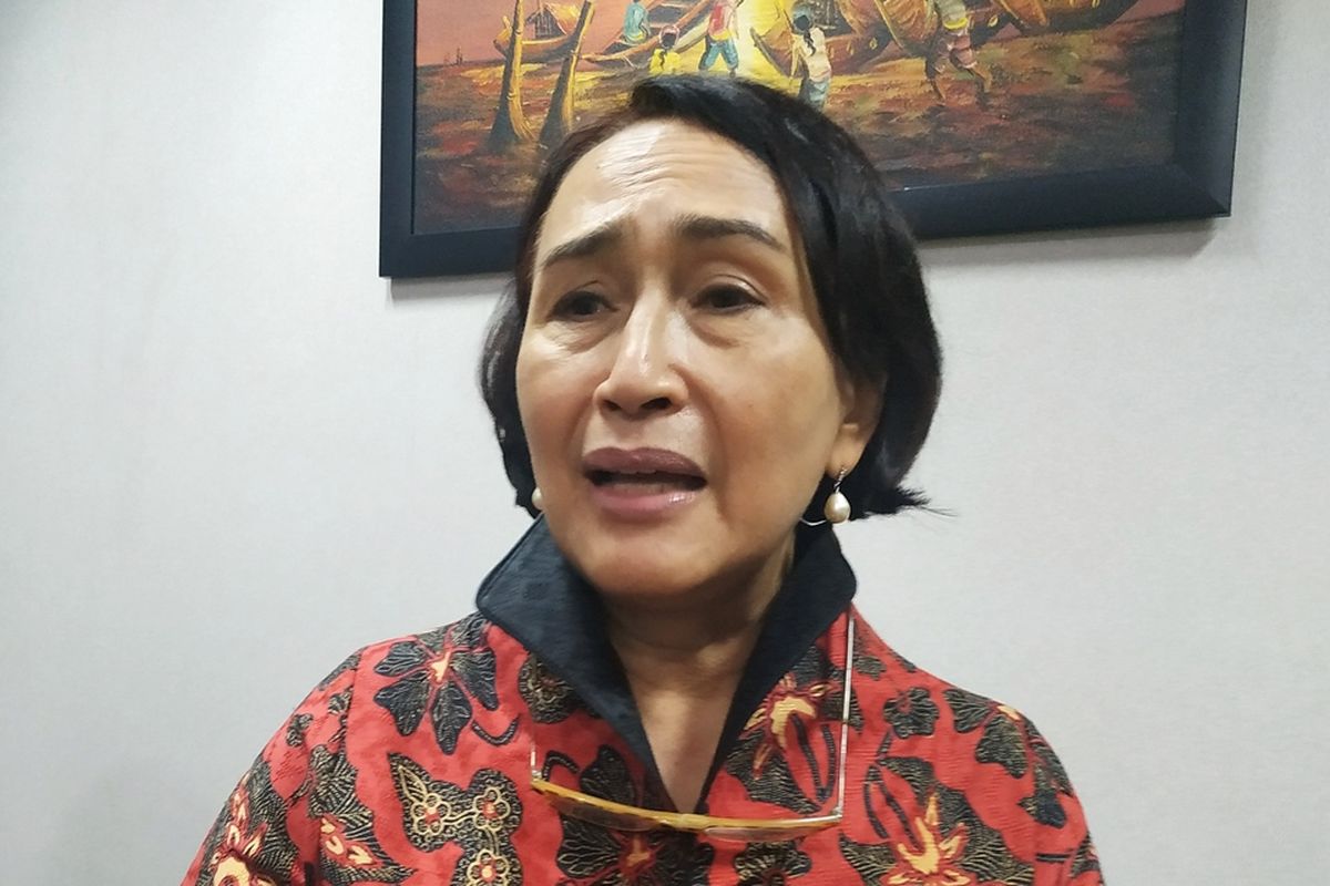 Ketua Komite Tetap Holtikultura Kamar Dagang dan Industri Indonesia (Kadin) Karen Tambayong memberikan keterangan kepada wartawan di kantornya, Jakarta, Kamis (3/10/2019).