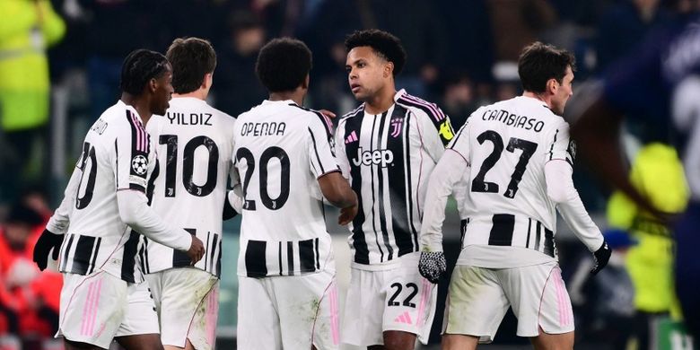 Gelandang Juventus, Weston McKennie, merayakan gol ke gawang Pafos FC. Pertandingan Juventus vs Pafos FC bergulir di Stadion Allianz, Turin, sebagai bagian dari ronde laga keenam Liga Champions 2025-2026 pada Kamis (11/12/2025) dini hari WIB.