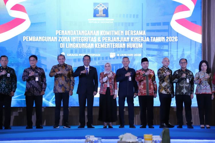 Kegiatan Penandatanganan Komitmen Bersama Pembangunan Zona Integritas (ZI) dan Perjanjian Kinerja Kementerian Hukum Tahun 2026 di Kementerian Hukum (Kemenkum), Jakarta, Kamis (8/1/2026).