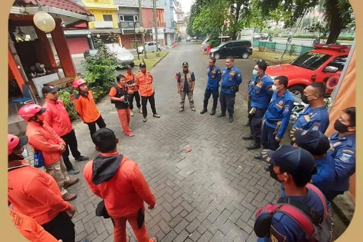 Dalam akun Instagramnya, @pemkottangsel menyebutkan mengirimkan bantuan kepada korban gempa Sumur, Banten, Minggu (16/1/2022)