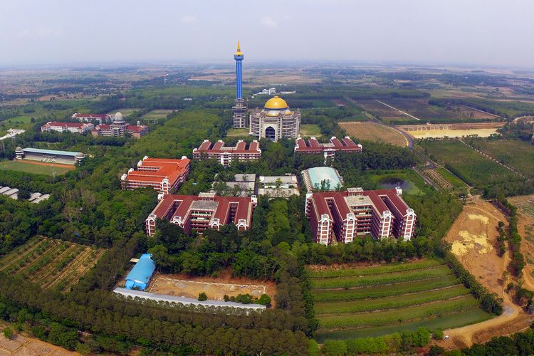 Kompleks Ponpes Al Zaytun di Indramayu, Jawa Barat