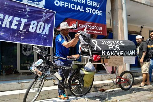 Kisah Midun, Bersepeda dari Malang ke Jakarta Bawa Keranda Hitam Bertuliskan 