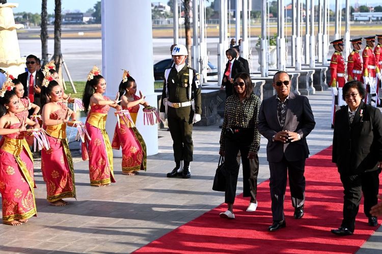 Perdana Menteri (PM) Sao Tome, Partice Emery Trovoada tiba di Bandar Udara (Bandara) Internasional I Gusti Ngurah Rai, Bali, Minggu (8/10/2023). 