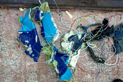Puing-puing Kabel Diduga Bagian Sriwijaya Air SJ182 Ditemukan