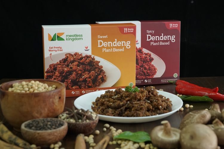 Dendeng yang terbuat dari campuran jamur dan kedelai produksi Meatless Kingdom.