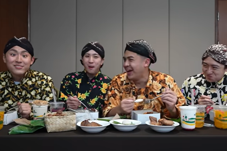 Jerome Polin dan Wasedaboys mencicip gudeg