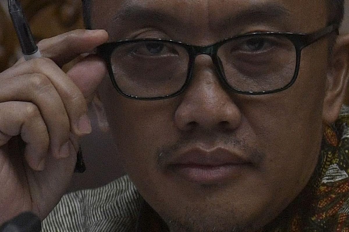 Imam Nahrawi during his graft trial (21/2/2020)