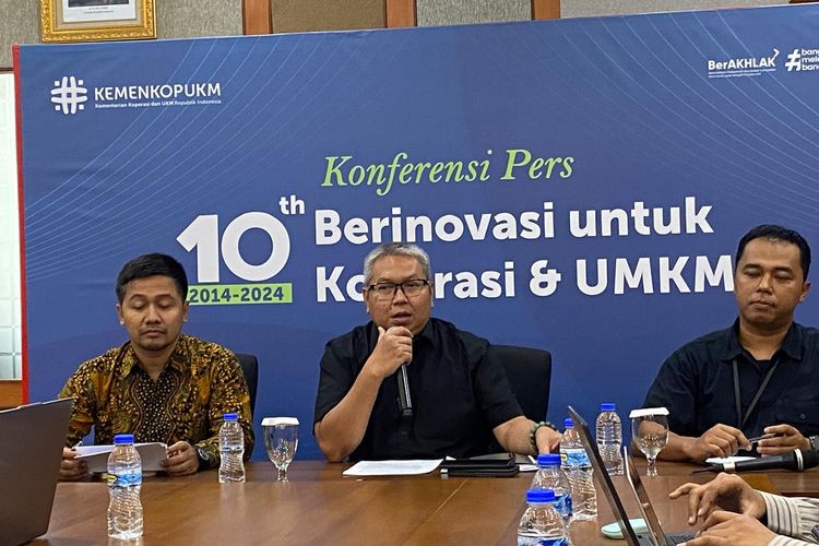 KemenKop UKM dorong Kredit Usaha Rakyat (KUR) kepada agregator untuk mendorong ekosistem UMKM di Indonesia.