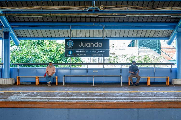 Stasiun Juanda, salah satu stasiun KRL dekat Monas.