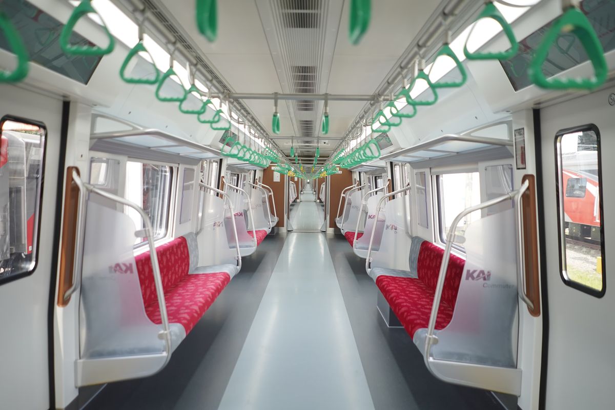 KRL Baru dari China Dioperasikan, Sediakan Layanan Inklusif